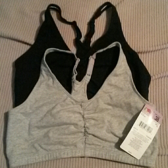 Fruit of the Loom Other - Fruit of the loom bras *2 set only one tag BOTHNEW